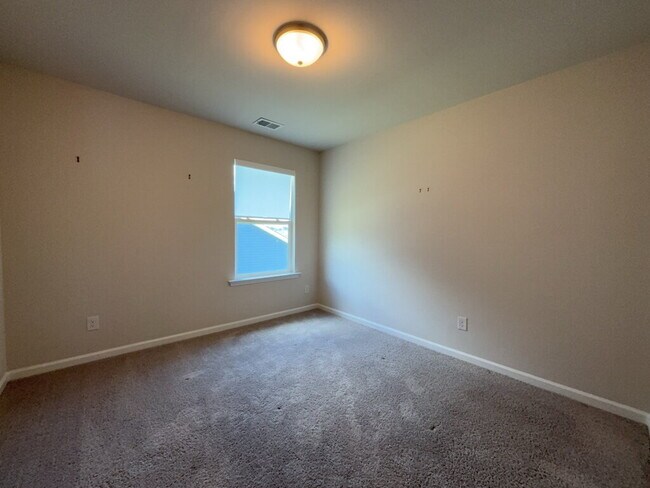 Building Photo - 445 Navona Dr