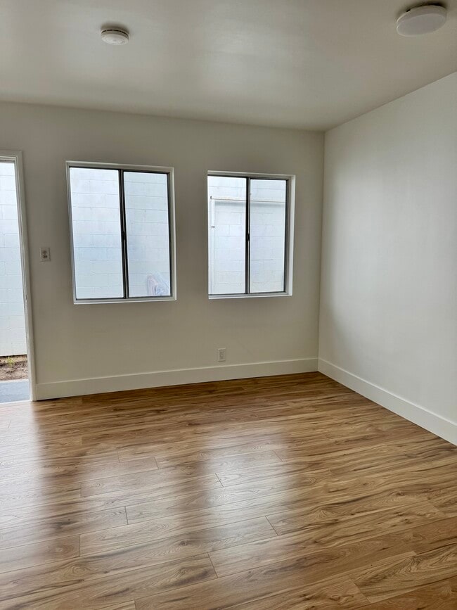 Building Photo - 13429 Beach Ave