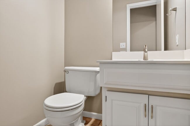 Building Photo - Renovated 3BR/2.5BA Townhome in Blue Valley Schools with Full Basement & 2-Car Garage