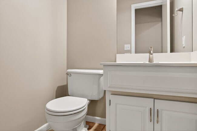 Building Photo - Your Beautifully Remodeled 3BR/2.5BA Townh...