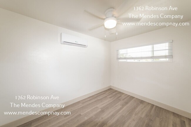Building Photo - 1762 Robinson Ave