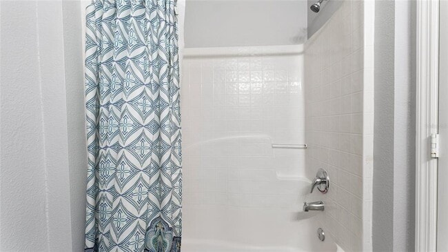 Building Photo - 9815 Ashburn Lake Dr