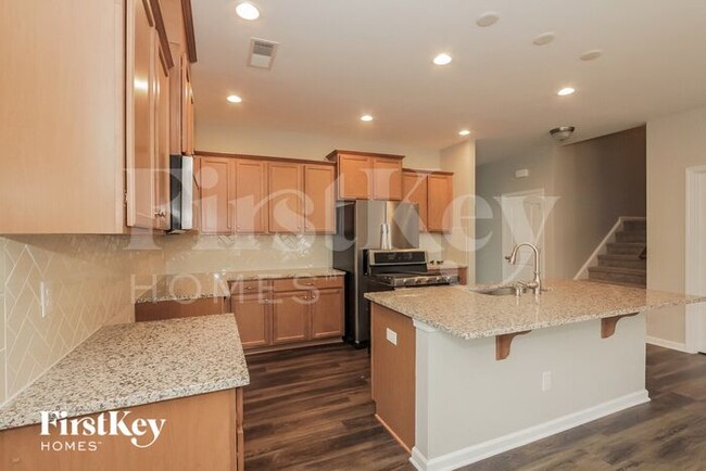 Building Photo - 7724 Meridale Forest Dr