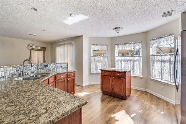 Building Photo - 7302 Dartmouth Dr