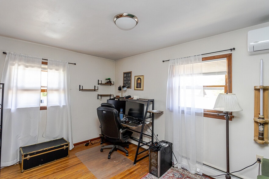 Building Photo - 6125 Seaman Rd