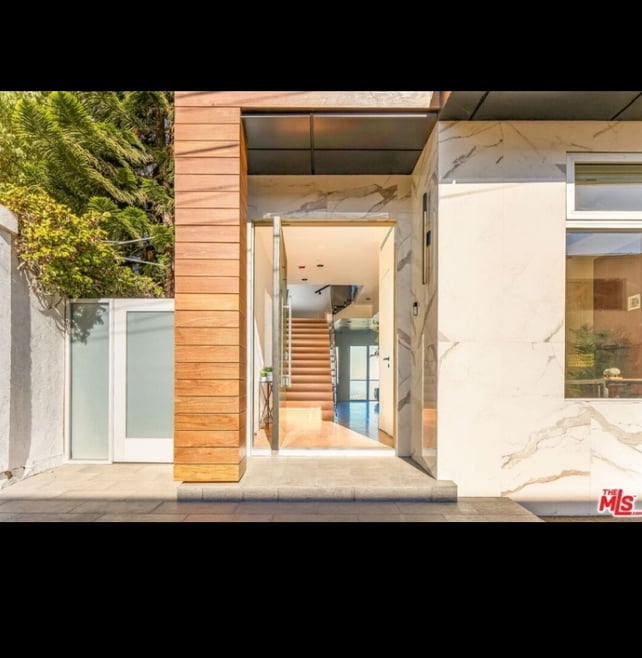 Building Photo - 1610 Viewmont Dr