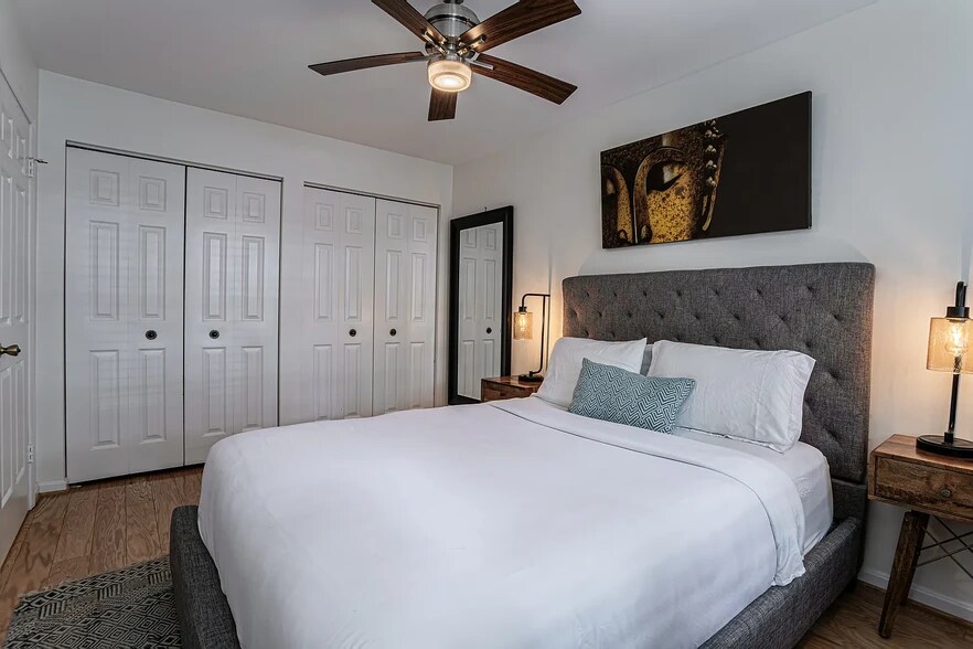 Building Photo - 1653 Park Rd NW