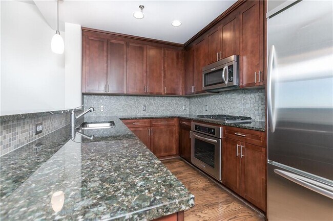 Building Photo - 270 17th St NW