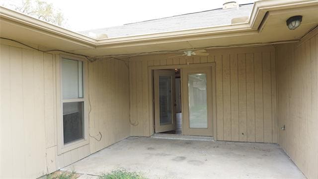 Building Photo - 1018 Fair Oaks Dr
