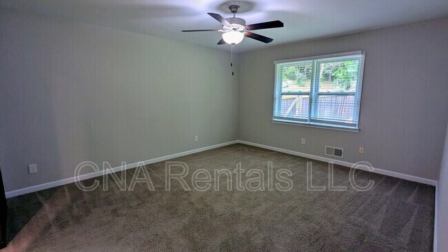 Building Photo - 3290 Forest Creek Dr SW