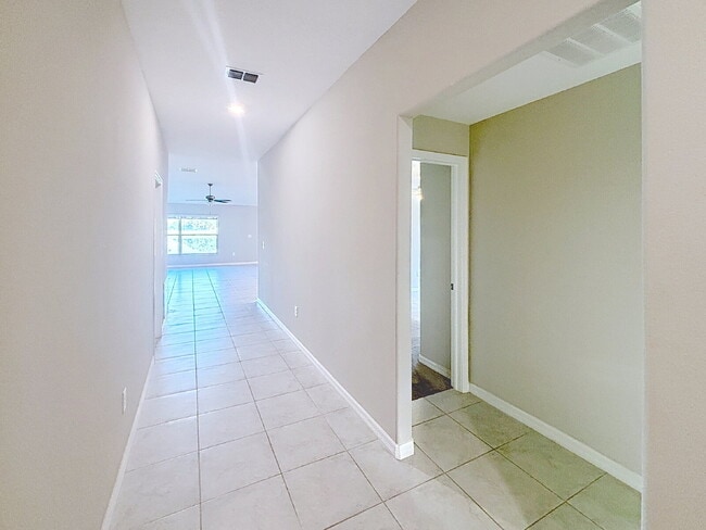 Building Photo - 3805 Romano Busciglio St