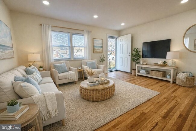 Building Photo - 504 Crisfield Rd