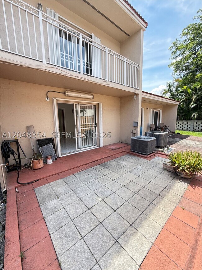 Building Photo - 6926 NW 166th Terrace