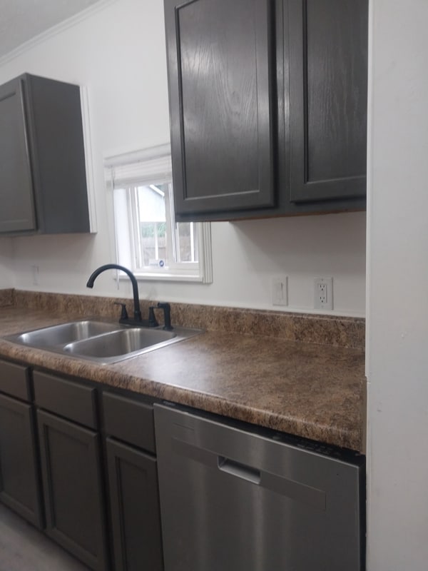 Building Photo - 4033 Porter Ave