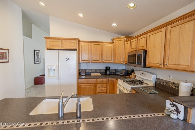 Building Photo - 5357 W Eagle Claws Ct
