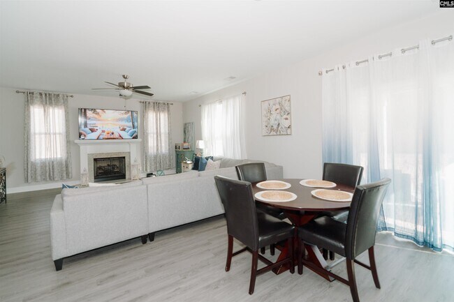 Building Photo - 106 Ellie Ln