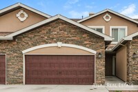 Building Photo - 747 Brambleberry Hts