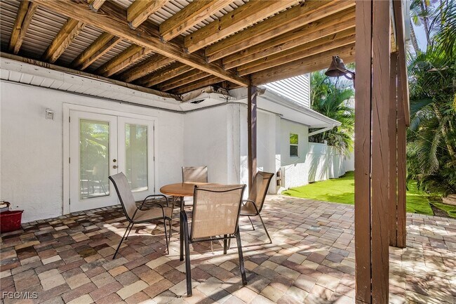 Building Photo - 135 Delmar Ave