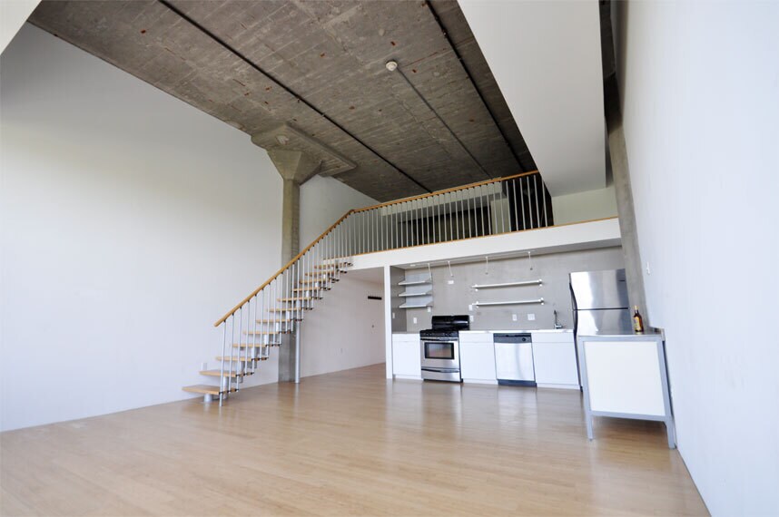 Building Photo - 156 Porter St