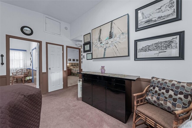 Building Photo - 6 Fernwood Terrace N