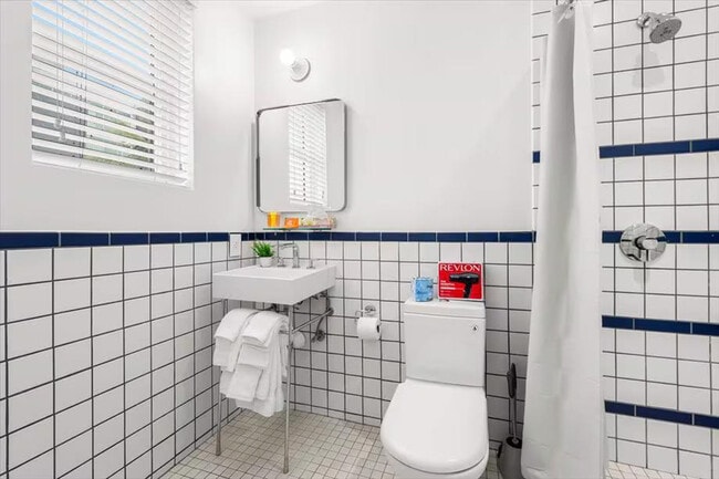 Building Photo - 1701 Alton Rd