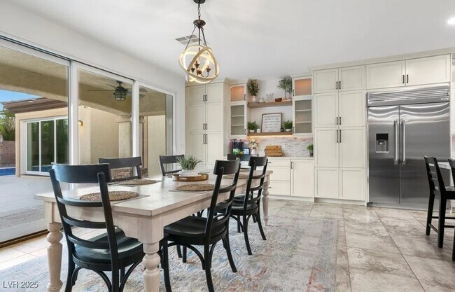 Building Photo - 7277 Sashaying Spirit Ct