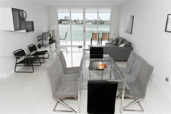 Building Photo - 17050 N Bay Rd