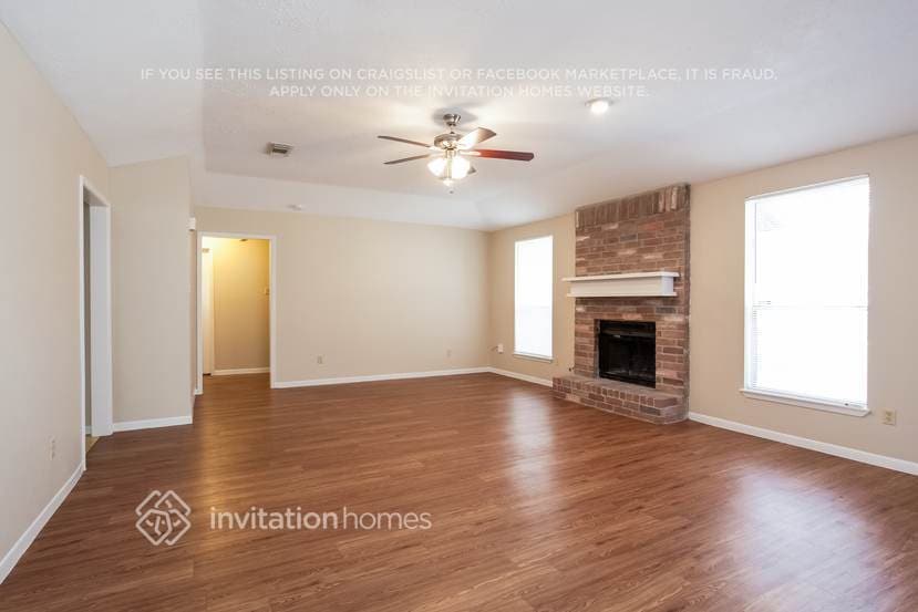 Building Photo - 527 Shealy St