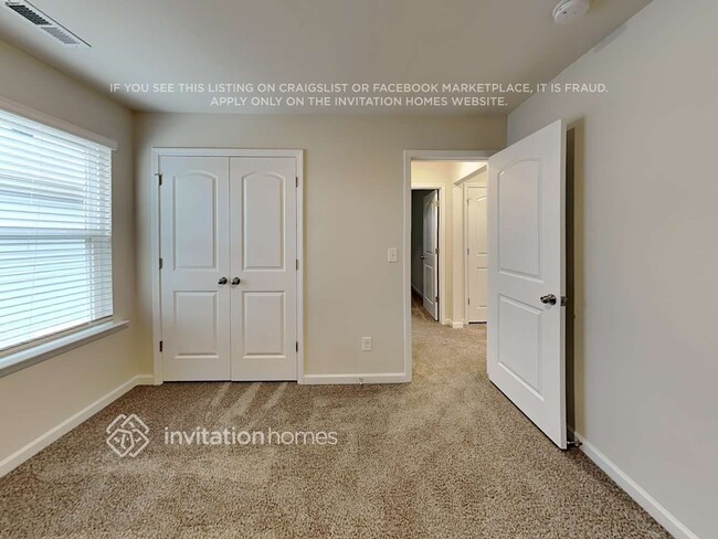 Building Photo - 4014 Weddington Pointe Dr