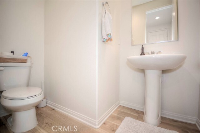 Building Photo - 24218 Hillcrest Dr