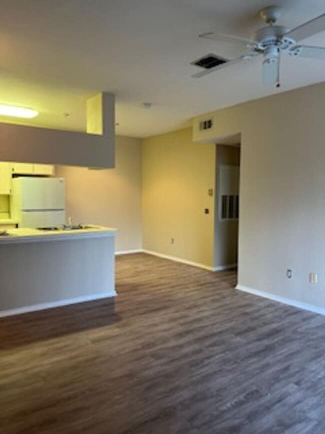 Building Photo - The Preserve at Temple Terrace