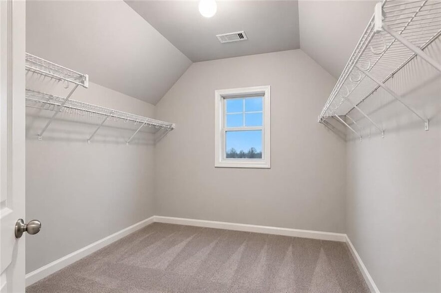 Building Photo - 4462 Silver Oak Dr SW