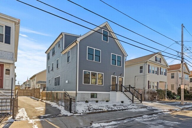 Building Photo - 39 Bonner Ave