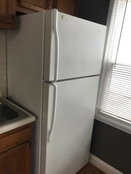 Building Photo - 10400 Albany St