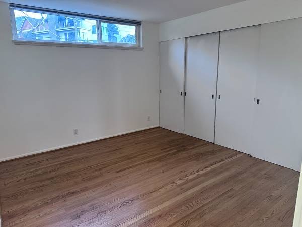 Building Photo - 2012 Thorndyke Ave W