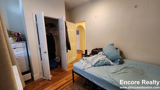 Building Photo - 2001 Commonwealth Ave