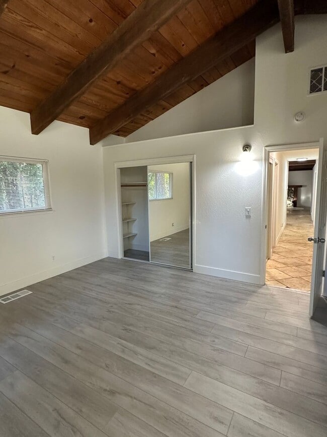 Building Photo - HOLIDAY SPECIAL ~ Home for Rent!