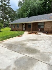 Building Photo - 1051 Kings Mill Run N