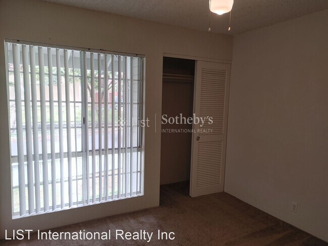 Building Photo - 2 br, 1 bath House - 46-1069 Emepela Way #3R