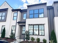 Building Photo - 3BD/3BA FOR RENT IN THE RESERVE