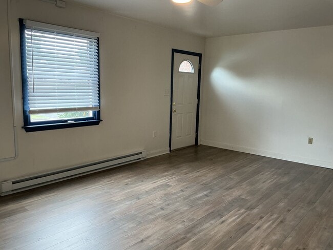 Building Photo - 63 Ashford Dr