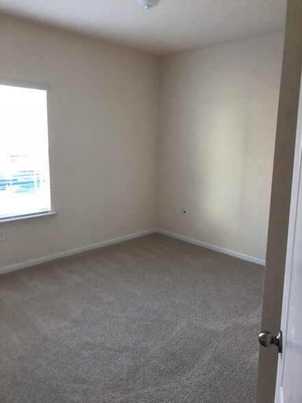 Building Photo - 4959 Key Lime Dr