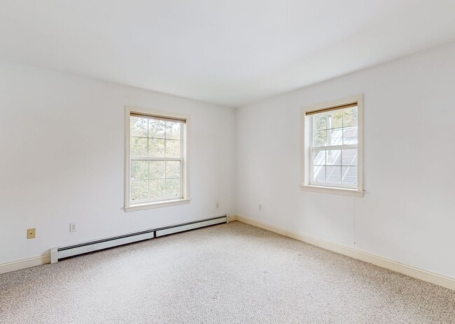 Building Photo - Charming 3BR/ 1.5BA South Portland Residence