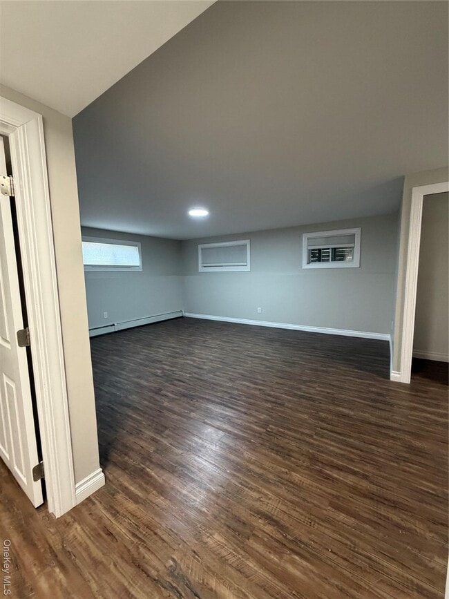 Building Photo - 5 Dewey Rd