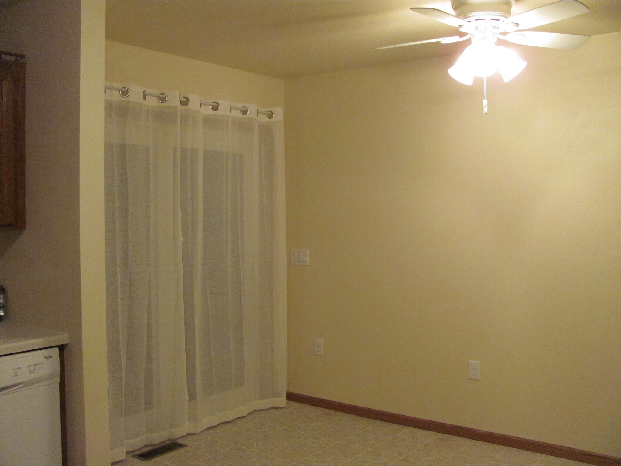 Patio door (lower) - 2423 Parkfield Drive