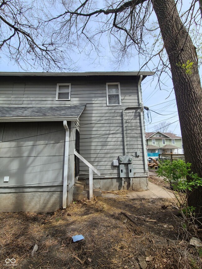 Building Photo - 143 W 35th St