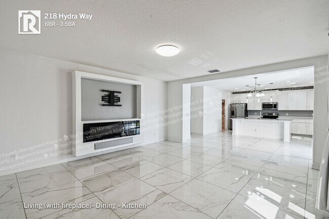 Building Photo - 218 Hydra Wy