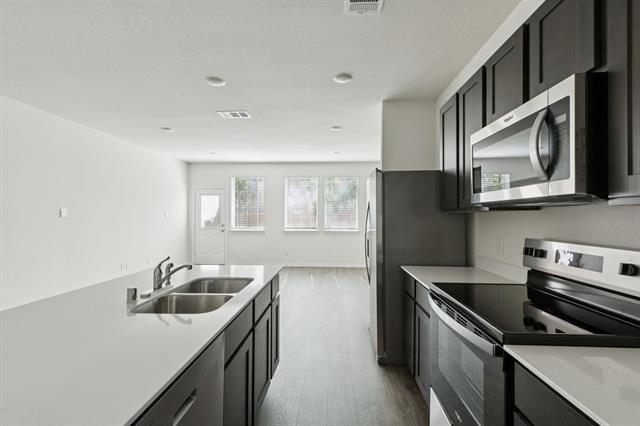 Building Photo - 317 Clematis St