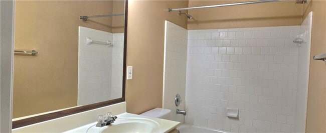 Building Photo - 2513 Davenham Ln