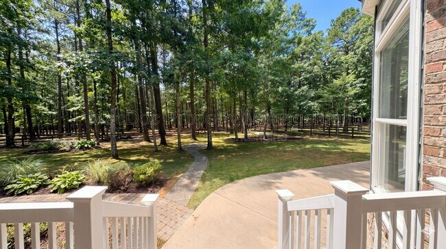 Building Photo - 10802 Cedar Creek Dr